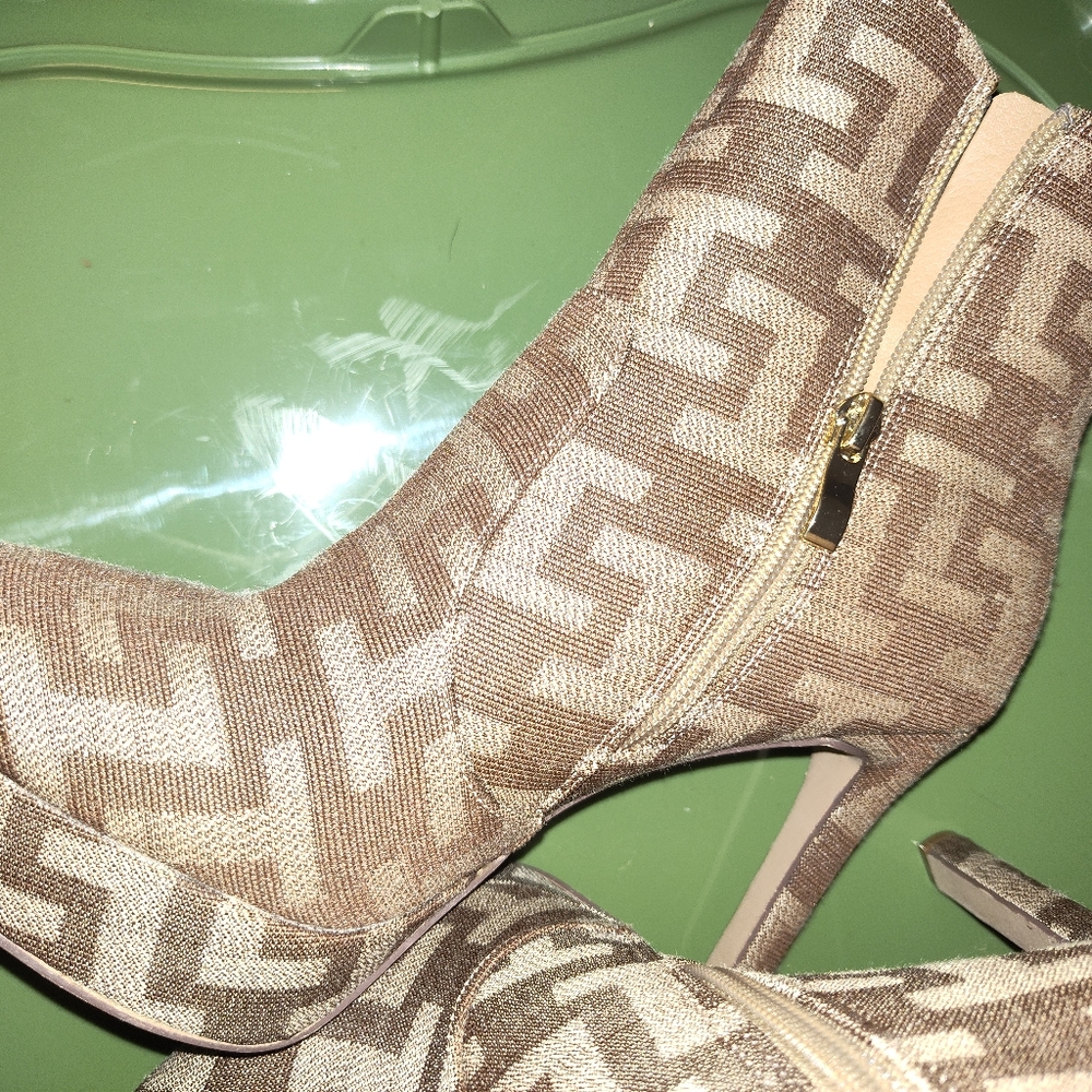 Boots - Picture 2 of 3